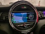 MINI Mini Electric Yours 33 kWh / NAP / 1 EIGENAAR / DEALER ONDERH. / STOELVERW. / CAMERA / KEYLESS / LEDER / PANO / DAB+ / HUD !