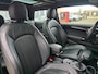 MINI Mini Electric Yours 33 kWh / NAP / 1 EIGENAAR / DEALER ONDERH. / STOELVERW. / CAMERA / KEYLESS / LEDER / PANO / DAB+ / HUD !