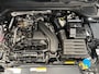 Volkswagen Golf 1.5 eTSI R-Line Edition - panoramadak - LED Matrix - trekhaak - H&K