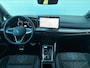 Volkswagen Golf 1.5 eTSI R-Line Edition - panoramadak - LED Matrix - trekhaak - H&K