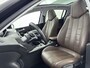 Peugeot 308 1.2 130pk Blue Lease Premium | Automaat | Lederen bekleding | Glazen dak | Cruise control | Trekhaak | Lichtmetalen velgen |