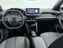 Peugeot e-2008 SUV EV 54 kWh 156 pk Allure Avantage | ACCU 98 % | Camera | Draadloos Carplay | Dodehoekbewaking | Navigatie | Parkeersensoren