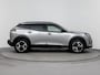 Peugeot e-2008 SUV EV 54 kWh 156 pk Allure Avantage | ACCU 98 % | Camera | Draadloos Carplay | Dodehoekbewaking | Navigatie | Parkeersensoren