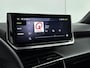 Peugeot e-2008 SUV EV 54 kWh 156 pk Allure Avantage | ACCU 98 % | Camera | Draadloos Carplay | Dodehoekbewaking | Navigatie | Parkeersensoren