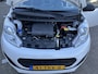 Peugeot 107 1.0 12V 68PK 5D AIRCO Stuurbekrachtiging