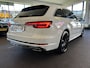 Audi A4 Avant 45 TFSI Sport S line black edition 245PK | Panoramadak | Digital dashboard | Lederen bekleding | Head up display | Adaptieve cruise control | Achteruitrijcamera | Adaptief onderstel | Stoelverwarming v+a | Park assist | Draadloze telefoonlader | Lane assi
