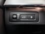 Volvo XC90 2.0 T8 AWD R-Design Panoramadak / Trekhaak / Leder-sport / Pdc+Camera / Xenon / 7Pers. / Apk 11-2026
