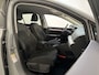 Volkswagen Golf 1.0 TSI 110pk Life Alcantara Sfeerverlichting Camera Virtual Cockpit
