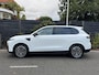 Leapmotor B10 Design ProMax 67.1 kWh 218PK Automaat Navigatie, Camera 360, Lichtmetalen velgen, Elektrische Achterklep, Kunstlederen bekleding, Stoel Verwarming & Ventilatie