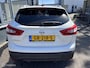 Nissan Qashqai 1.2i Connect Ed Navi ECC Camera Pano 18"lm PDC Parelmoer Privacy