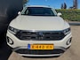 Volkswagen T-Roc 1.5 TSI Life Business NAVI / CAMERA / SENSOREN V+A / TREKHAAK / NETTE STAAT