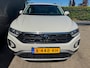 Volkswagen T-Roc 1.5 TSI Life Business NAVI / CAMERA / SENSOREN V+A / TREKHAAK / NETTE STAAT