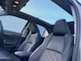 Toyota Yaris Cross 1.5 Hybrid Executive Panoramadak, Parkeersensoren voor + achter, Stoelverwarming, LED, Smart Key, LMV