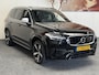 Volvo XC90 2.0 T8 TWIN ENGINE AWD R-DESIGN 7 PERSOONS LEDER NAVIGATIE LUCHTVERING ADAPTIVE CRUISE CONTROL HEAD-UP DISPLAY PANORAMA SCHUIF/KANTELDAK ACHTERUITRIJCAMERA ZEER MOOI !!