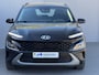 Hyundai Kona 1.6 GDI HEV Comfort Smart / Fabrieksgarantie tot 2-2028 / Goed Onderhouden / Navigatie / Apple Carplay & Android Auto / Camera / Cruise Control / PDC /