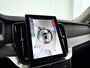 Volvo XC90 T8 Plug-in hybrid AWD Ultra Dark | Panoramadak | 360° camera | Bowers & Wilkins | Luchtvering | Stoelventilatie | Head-up Display | Trekhaak