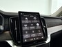 Volvo XC90 T8 Plug-in hybrid AWD Ultra Dark | Panoramadak | 360° camera | Bowers & Wilkins | Luchtvering | Stoelventilatie | Head-up Display | Trekhaak