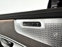 Volvo XC90 T8 Plug-in hybrid AWD Ultra Dark | Panoramadak | 360° camera | Bowers & Wilkins | Luchtvering | Stoelventilatie | Head-up Display | Trekhaak