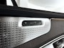 Volvo XC90 T8 Plug-in hybrid AWD Ultra Dark | Panoramadak | 360° camera | Bowers & Wilkins | Luchtvering | Stoelventilatie | Head-up Display | Trekhaak