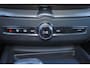 Volvo XC60 T8 Recharge AWD Ultra Black Edition - Panorama/schuifdak - IntelliSafe Assist & Surround - 360º Camera - Harman/Kardon audio - Adaptieve LED koplampen - Verwarmde voorstoelen, stuur & achterbank - Parkeersensoren voor & achter - Elektr. bedienb. voorstoelen met geheugen - Head up display - Draadloze tel. lader - Extra getint glas - Inklapbare trekhaak - 21' LMV