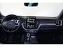Volvo XC60 T8 Recharge AWD Ultra Black Edition - Panorama/schuifdak - IntelliSafe Assist & Surround - 360º Camera - Harman/Kardon audio - Adaptieve LED koplampen - Verwarmde voorstoelen, stuur & achterbank - Parkeersensoren voor & achter - Elektr. bedienb. voorstoelen met geheugen - Head up display - Draadloze tel. lader - Extra getint glas - Inklapbare trekhaak - 21' LMV