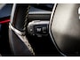 Peugeot e-2008 EV GT 50 kWh | LED | Panoramadak | 92,5% SOH | Stoelverwarming | Carplay