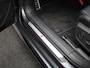 Audi A5 Avant 2.0 e-hybrid quattro S edition Competition l Adaptive cruise control l 360 graden camera l Navigatie l Panorama-glasdak l Stoelverwarming l Privacy glas l Stoelen voor, elekt. verstelb. l Trekhaak, elektr. wegklapbaar l Comfortsleutel l Optiekpakket zwart l Diefstalalarm l Matrix-LED