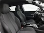 Peugeot e-2008 SUV GT 54 kWh | Accu 97% | Airco | Apple Carplay / Android auto | Camera voor en achter | Cruise control adaptief | Navigatie