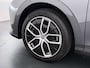 MG MG4 Electric Trophy Extended Range 77kWh Warmtepomp Trekhaak SOH 95% Adap.Cruise Navi 360°Camera Apple Carplay Android Auto Elek.Stoel+Verwarming Pdc Led Privacy Glas Isofix DAB Bluetooth Dodehoek detector File assistent Rijstrooksensor Wifi 1e Eigenaar Origineel Nederlandse Auto