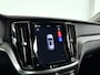 Volvo V60 B4 Core | Park assist | Stoel- en Stuurverwarming | Cruise control