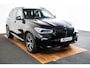 BMW X5 xDrive45e High Executive M Sport - B&W - Trekhaak - Panoramadak - Driving Assistant Professional - Head up - Comfort Access - CraftedClarity - Warmte Comfort Pack - Stoelventilatie - Comfortstoelen -