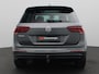 Volkswagen Tiguan 1.5 TSI ACT Highline Business R 150PK DSG R-line, Panoramadak, Trekhaak, Leder, Memorystoel, Keyless, Elektr. Achterklep, 20" Suzuka, Stoelverwarming
