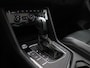 Volkswagen Tiguan 1.5 TSI ACT Highline Business R 150PK DSG R-line, Panoramadak, Trekhaak, Leder, Memorystoel, Keyless, Elektr. Achterklep, 20" Suzuka, Stoelverwarming