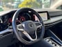 Volkswagen Golf 1.5 eTSI Style * Camera * Trekhaak * Sfeerverlichting