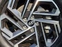 Hyundai Tucson 1.6 T-GDI PHEV Premium / Facelift Model / Dealer onderhouden / Fabrieksgarantie tot 09-2029 / Head Up Display / Trekgewicht 1210 kg / Elektrische achterklep / Achteruitrijcamera / Draadloze telefoon lader / Apple Carplay Android Auto / Stuur- & Stoelverwarming / Keyless Entry/Start /