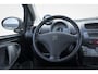 Peugeot 107 1.0-12V XS NLAuto 5deurs Dealer onderhouden | Airco | elektrische ramen voor |