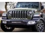 Jeep Wrangler Unlimited 4xe 380 Sahara Cognac Leder | Sky One Softtop | Sarge Green | Adaptive Cruise | Trekhaak