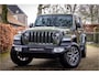 Jeep Wrangler Unlimited 4xe 380 Sahara Cognac Leder | Sky One Softtop | Sarge Green | Adaptive Cruise | Trekhaak