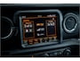 Jeep Wrangler Unlimited 4xe 380 Sahara Cognac Leder | Sky One Softtop | Sarge Green | Adaptive Cruise | Trekhaak
