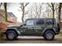 Jeep Wrangler Unlimited 4xe 380 Sahara Cognac Leder | Sky One Softtop | Sarge Green | Adaptive Cruise | Trekhaak