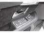 Opel Grandland Business Edition | Achteruitrijcamera | Afneembare trekhaak | Carrosserie in één kleur Lederen bekleding met ergonomische stoelen vooraan | Voorraadvoordeel !