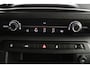 Peugeot Expert 231L 2.0 BlueHDI Pro 120 PK | Handgeschakeld | L3 | 3-zits | Navigatie | Cruise Control | Airco | Trekhaak | Parkeersensor | 1e eigenaar