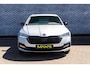 Skoda Octavia Combi 1.0 e-TSI Sport Business | Parkeersensoren | Sportstoelen | Lichtmetalen Velgen 18 inch | Navigatie | Apple Carplay | Android Auto | Voorruitverwarming