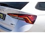 Skoda Octavia Combi 1.0 e-TSI Sport Business | Parkeersensoren | Sportstoelen | Lichtmetalen Velgen 18 inch | Navigatie | Apple Carplay | Android Auto | Voorruitverwarming