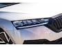 Skoda Octavia Combi 1.0 e-TSI Sport Business | Parkeersensoren | Sportstoelen | Lichtmetalen Velgen 18 inch | Navigatie | Apple Carplay | Android Auto | Voorruitverwarming