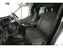 Ford Transit 2.0 TDCI 170PK L2H2 | 2800kg Trekgew. | Traanplaat | Trekhaak | Airco | Camera | Cruise | Carplay | Parkeersens.