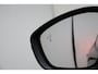 Peugeot 2008 1.2 Hybrid 136 Allure | Lane keeping system | Cruise control | Forward collission system | Vermoeidheidsherkenning | Achteruitrijcamera | Navigatie | Climate control