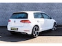 Volkswagen Golf 1.0 TSI Comfortline | Navigatie | Parkeersensoren | Climate Control | Regensensor | Cruise Control Adaptief | Lichtmetalen Velgen