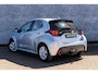 Toyota Yaris 1.5 Hybrid Active | Trekhaak | Stoelverwarming | Achteruitrijcamera | Parkeersensoren voor en achter | Lichtmetalen Velgen 16 inch | Climate Control | Apple Carplay | Android Auto