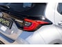 Toyota Yaris 1.5 Hybrid Active | Trekhaak | Stoelverwarming | Achteruitrijcamera | Parkeersensoren voor en achter | Lichtmetalen Velgen 16 inch | Climate Control | Apple Carplay | Android Auto